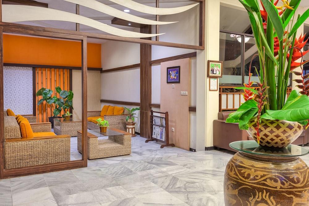 Hotel Montana Dua Malang Esterno foto