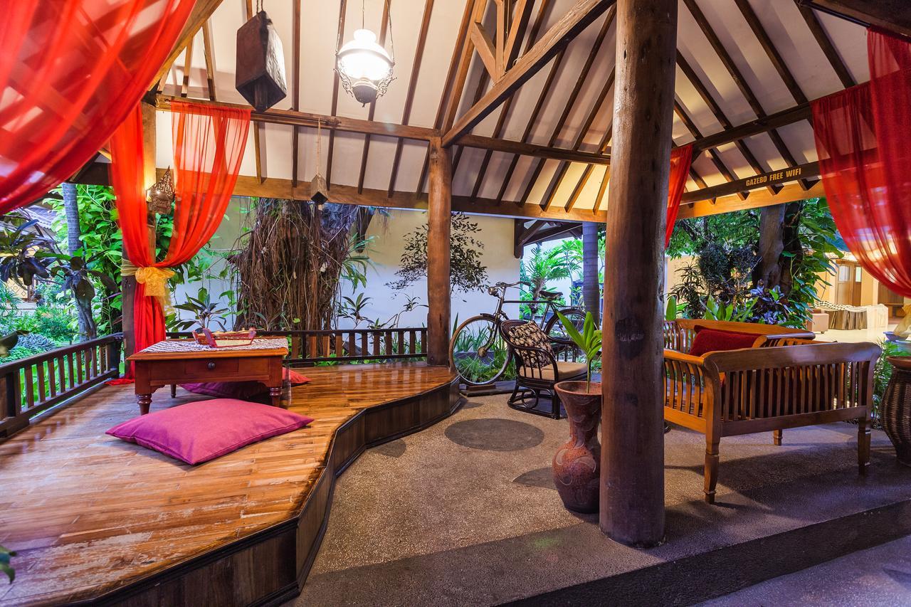 Hotel Montana Dua Malang Esterno foto