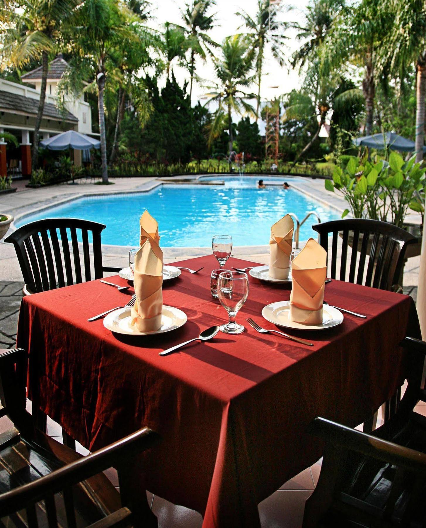 Hotel Montana Dua Malang Esterno foto