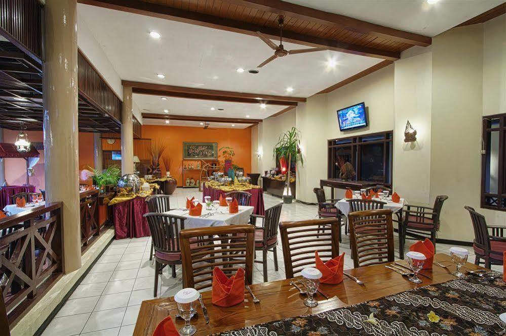 Hotel Montana Dua Malang Esterno foto